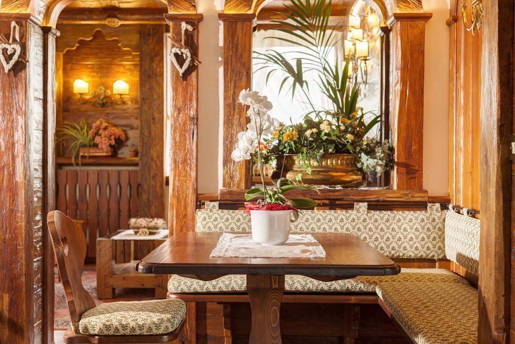Hotel Columbia & Spa コルティーナ・ダンペッツォ エクステリア 写真